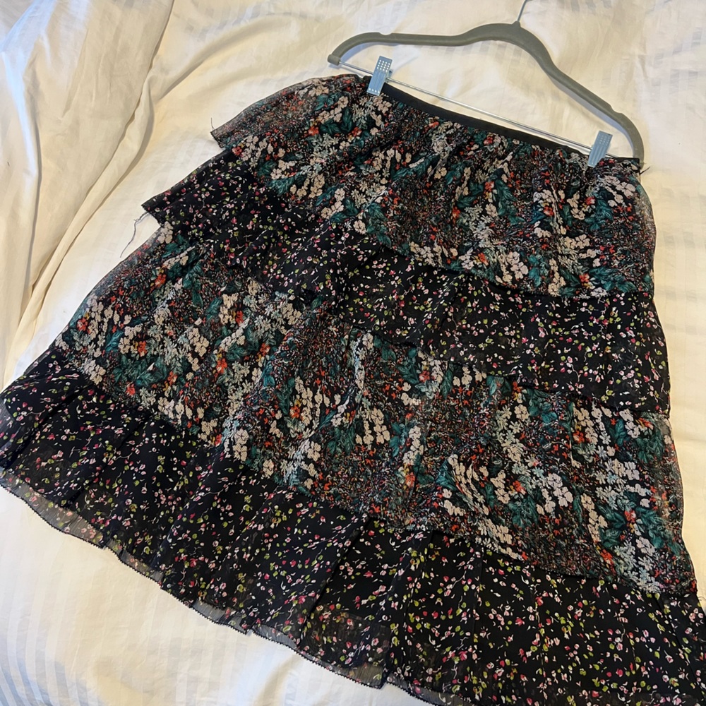 Mo Vint teared floral skirt